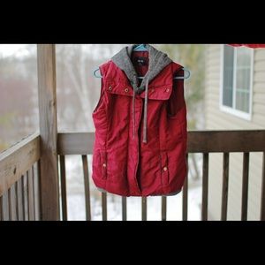 SOLD!       Ladies adorable vest!